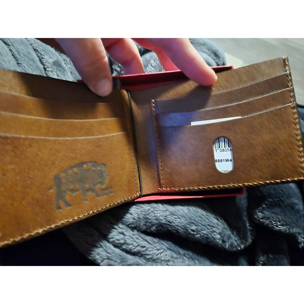 Red Dirt Hat Co. Bifold Wallet Genuine Leather Aztec Pattern NEW Men's Gift